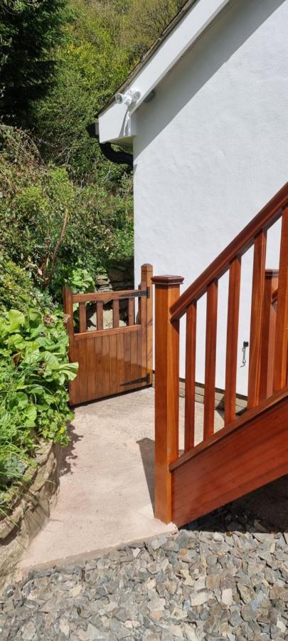 Modern And Spacious 2 Bedroom Apartment With Free Parking Llansantffraid Llansantffraid Glyn Ceiriog Exterior foto